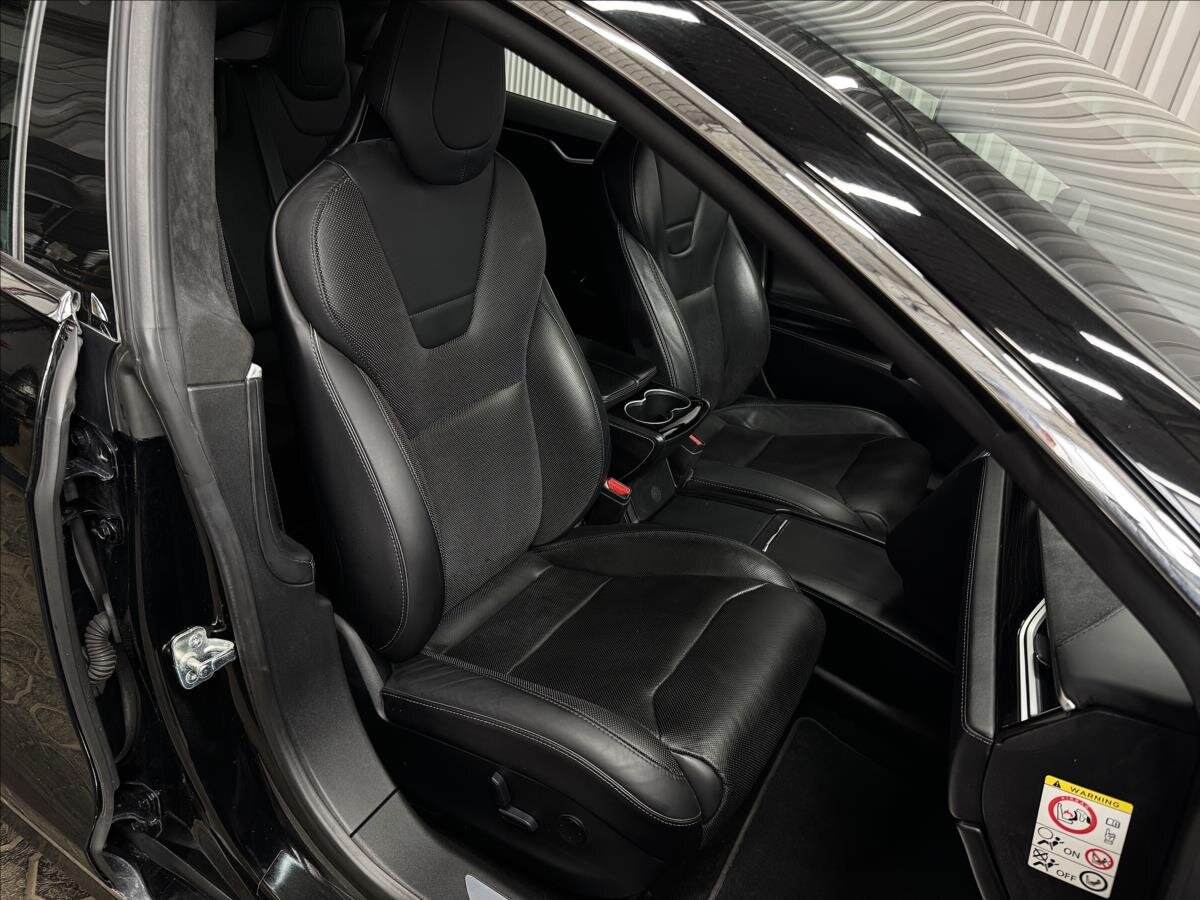Tesla Model S Liftback 0,0 311 kw