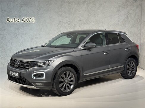 Volkswagen T-Roc SUV / Terénní 1,5 l 110 kw