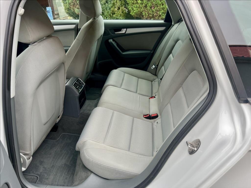 Audi A4 Kombi 2,0 l 100 kw