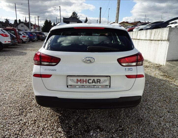 Hyundai i30 Kombi 1,6 l 85 kw