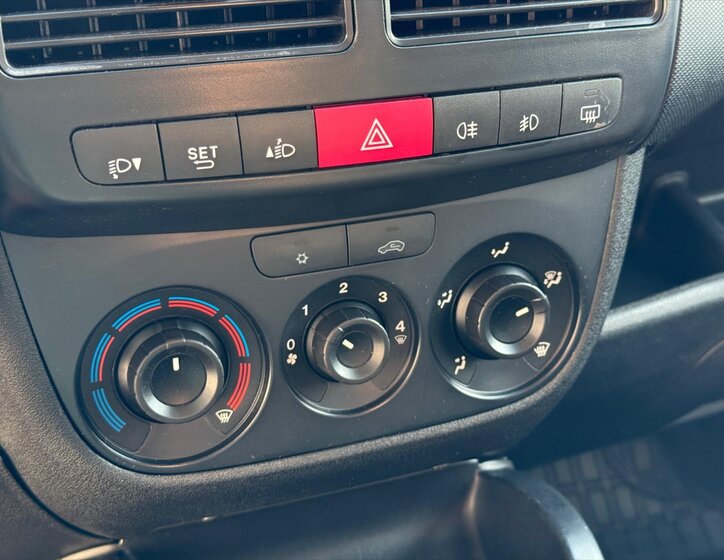 Opel Combo VAN / Minibus 1,4 l 88 kw