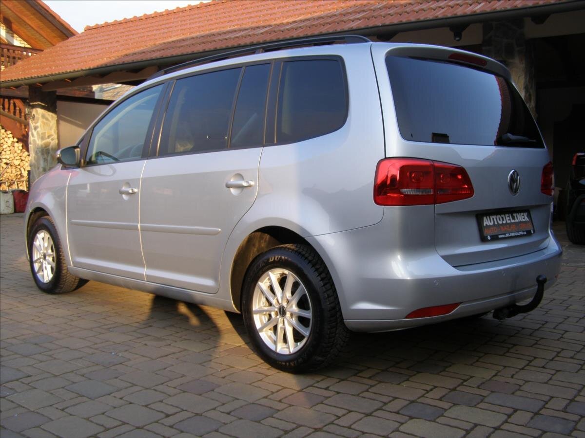 Volkswagen Touran MPV 1,2 l 77 kw
