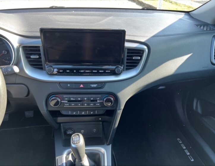 KIA Ceed Kombi 1,5 l 117 kw