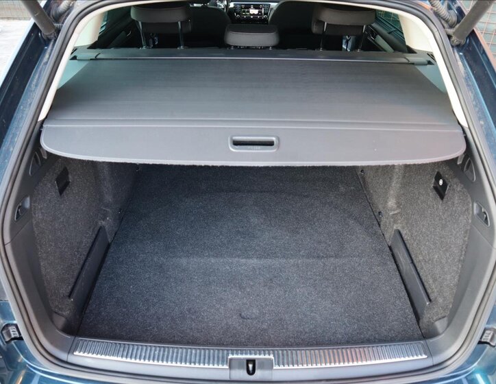 Škoda Superb Kombi 2,0 l 110 kw