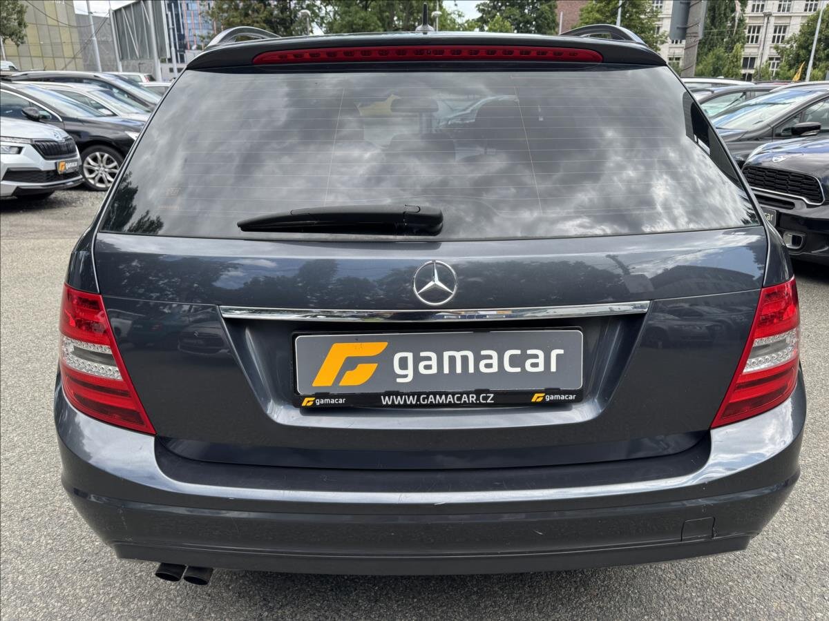 Mercedes-Benz Třídy C Kombi 2,1 l 88 kw
