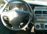 Fiat Linea Sedan / Limuzína 1,4 l 88 kw