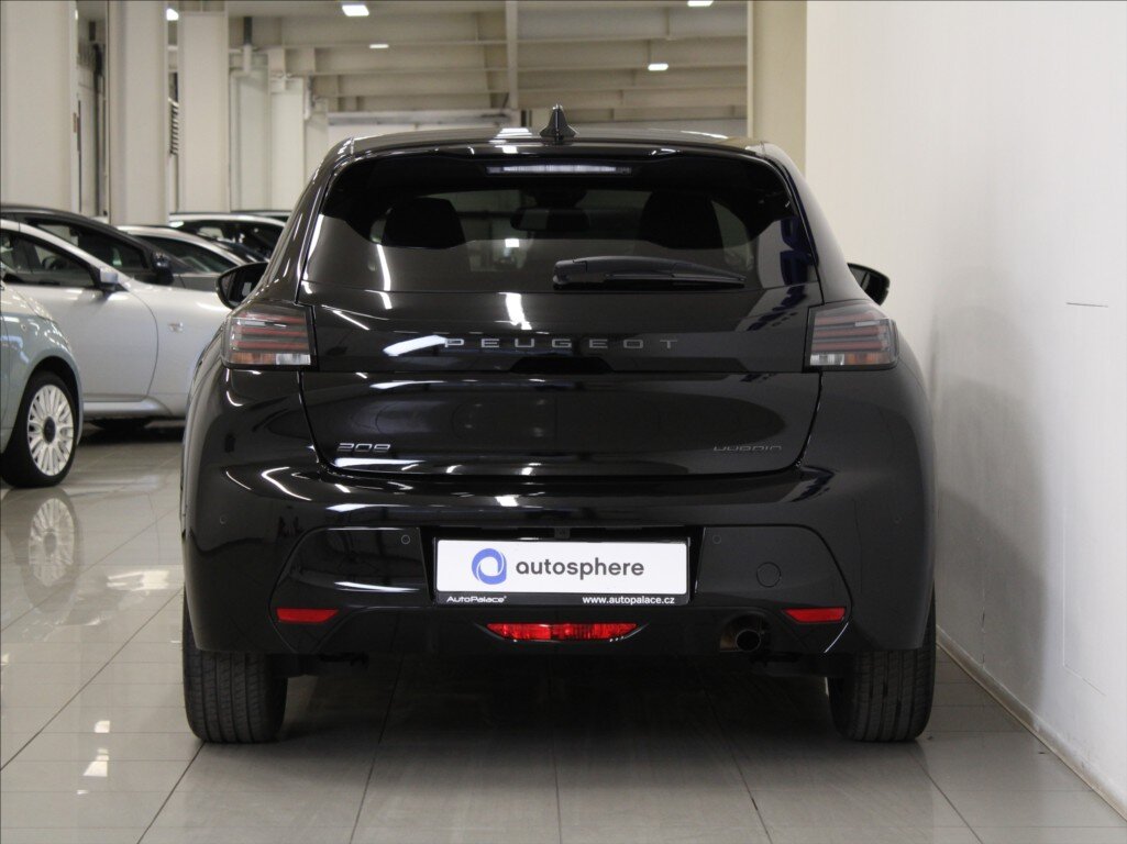 Peugeot 208 Hatchback 1,2 l 74 kw