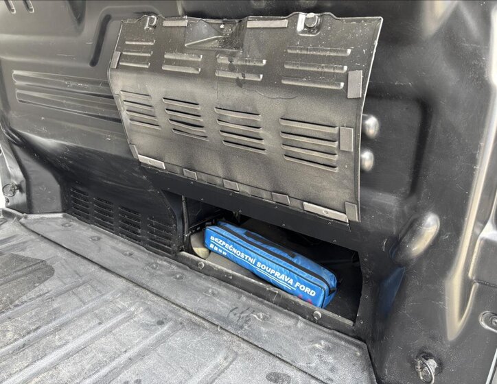Ford Transit Custom Skříň 2,0 l 100 kw