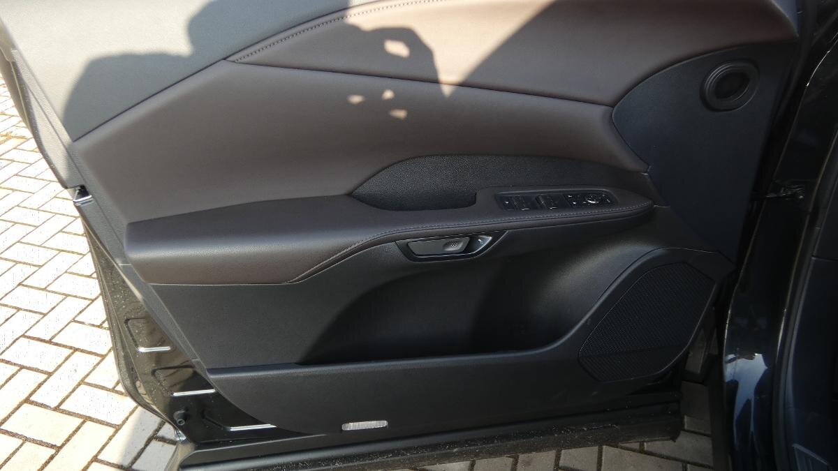 Lexus RX 350h SUV / Terénní 2,5 l 140 kw