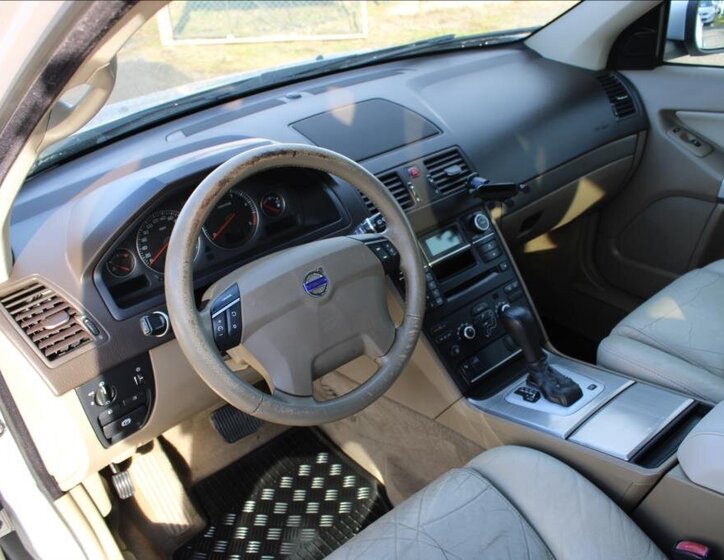 Volvo XC90 Kombi 2,4 l 136 kw