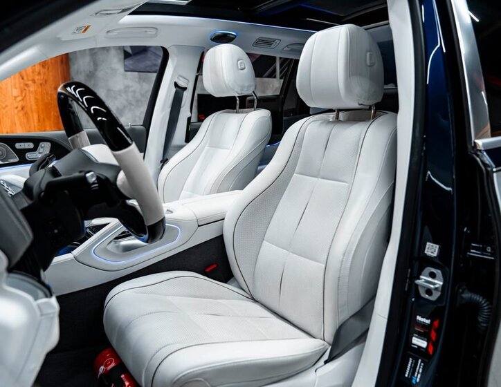 Mercedes-Benz GLS SUV / Terénní 4,0 l 410 kw