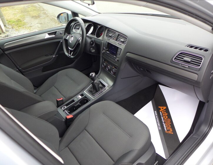 Volkswagen Golf Hatchback 1,2 l 77 kw