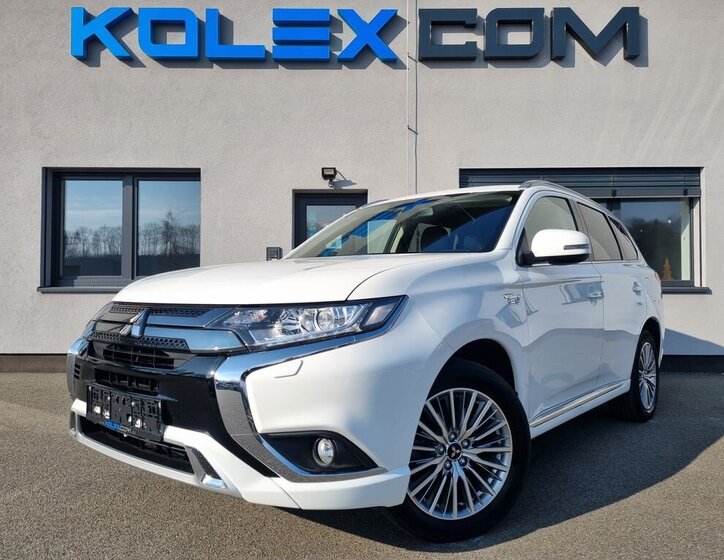 Mitsubishi Outlander SUV / Terénní 2,4 l 165 kw