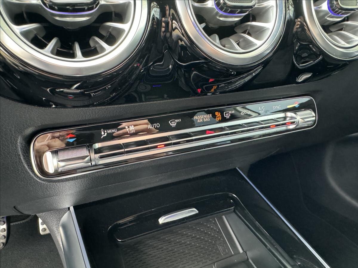 Mercedes-Benz GLA SUV / Terénní 2,0 l 110 kw