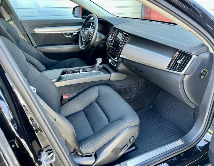Volvo V90 22