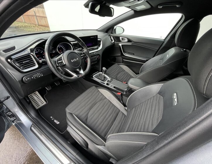 KIA ProCeed Kombi 1,5 l 118 kw