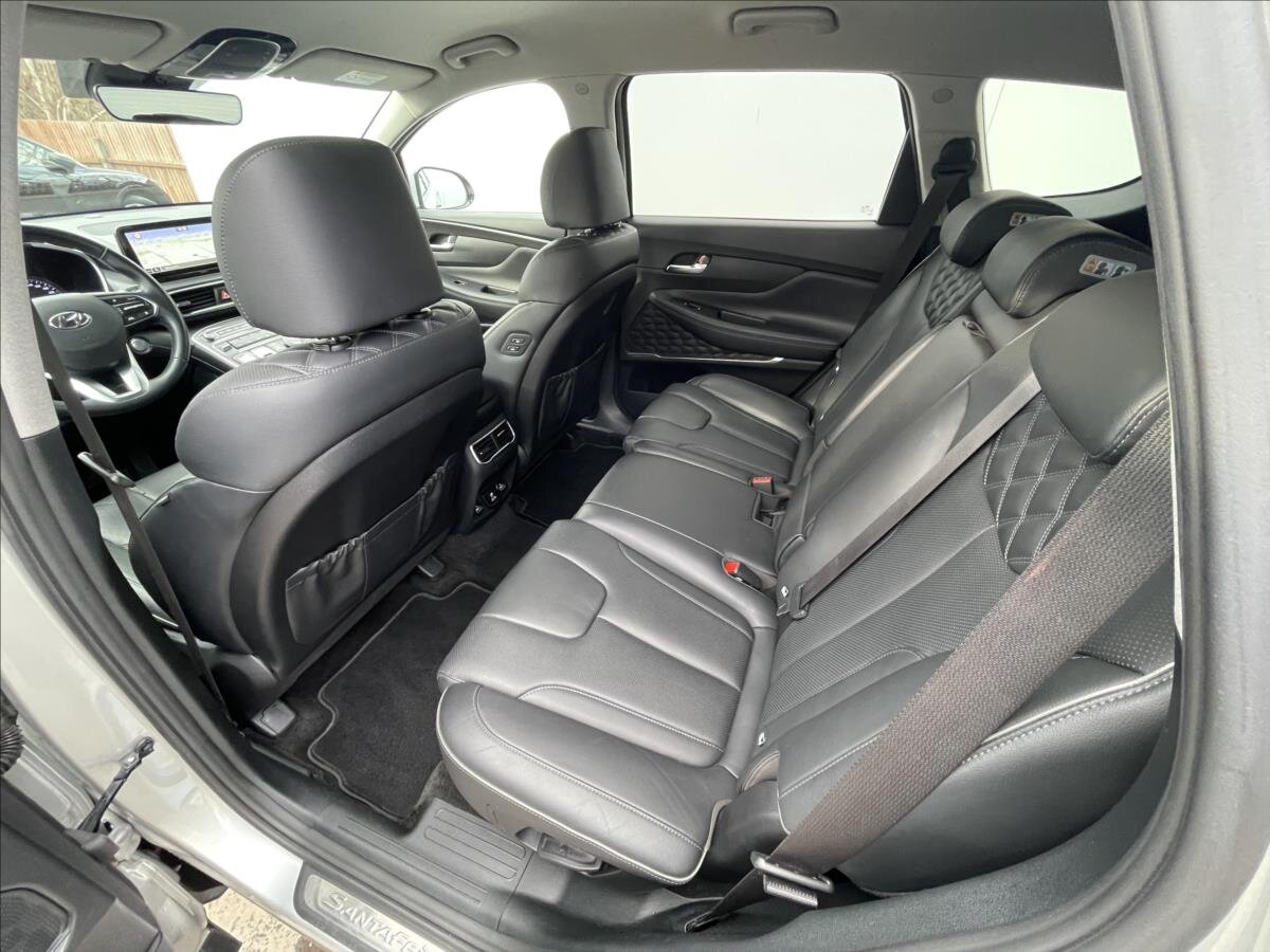 Hyundai Santa Fe SUV / Terénní 2,2 l 148 kw