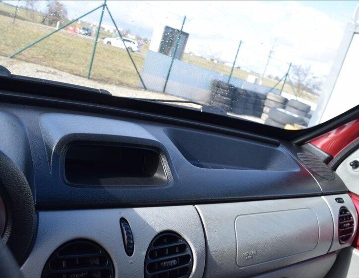 Renault Kangoo Kombi 1,1 l 55 kw