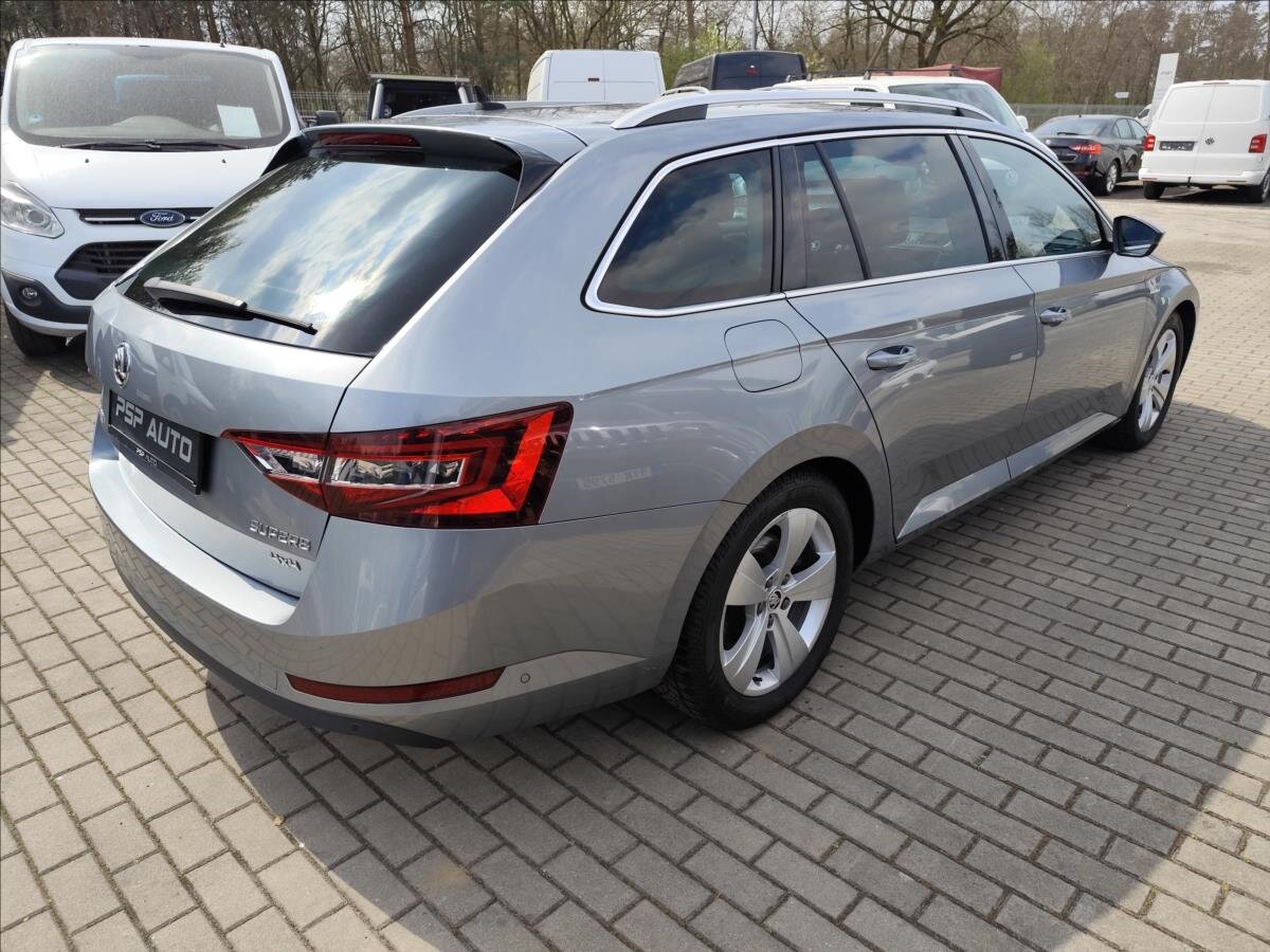 Škoda Superb Kombi 2,0 l 140 kw