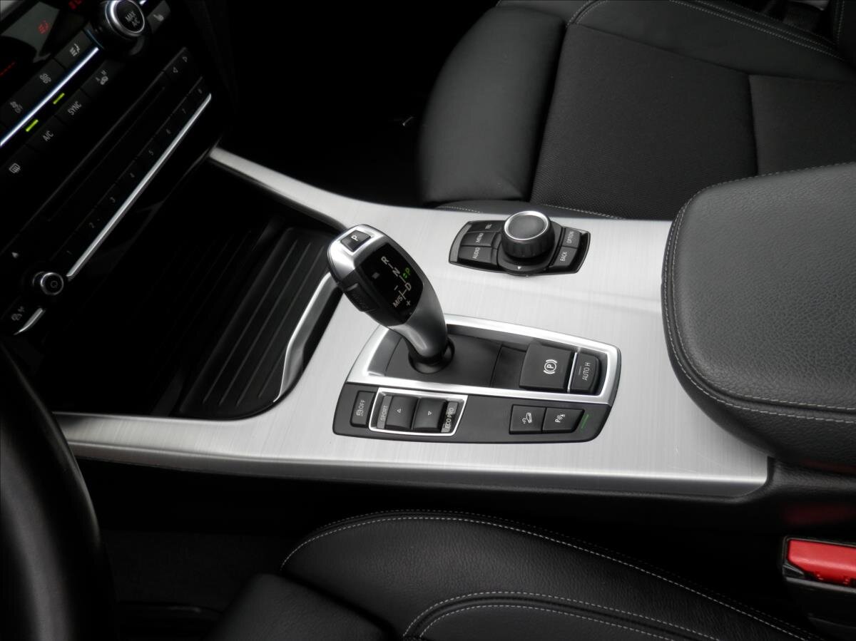 BMW X3 SUV 2,0 l 140 kw