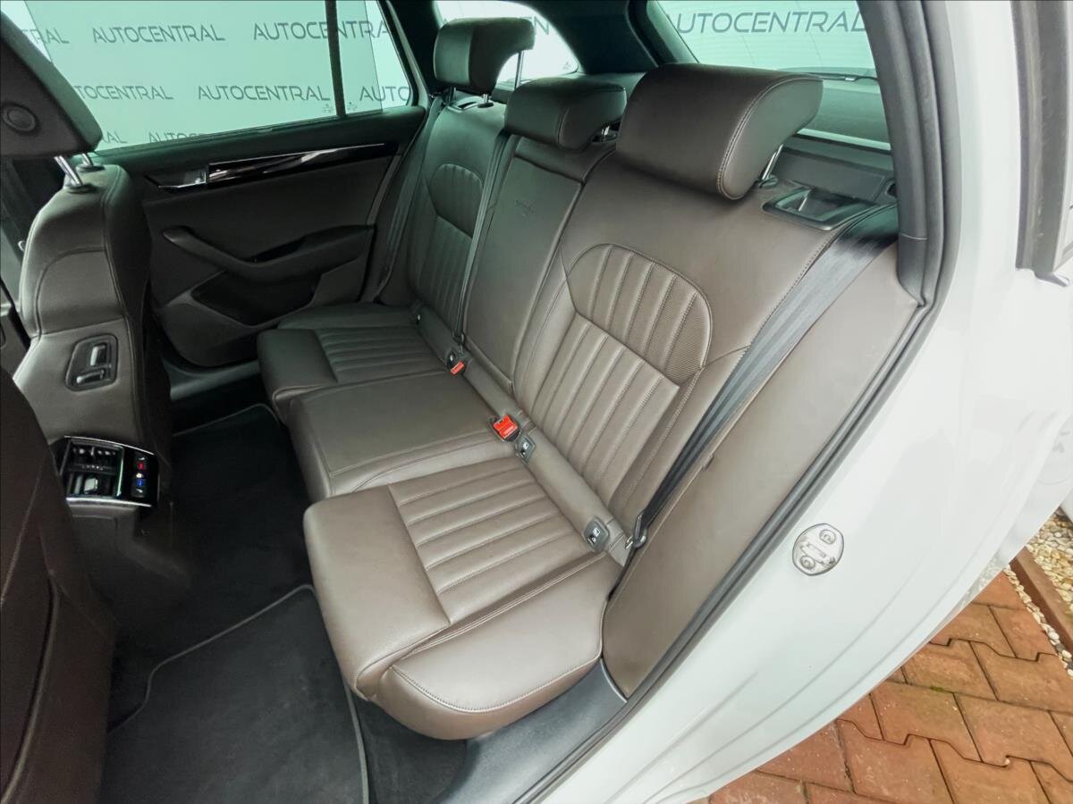 Škoda Superb Kombi 2,0 l 140 kw