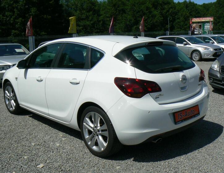 Opel Astra 5