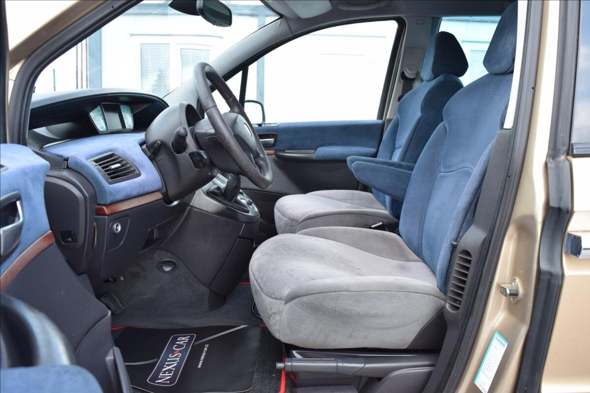 Lancia Phedra MPV 2,2 l 94 kw