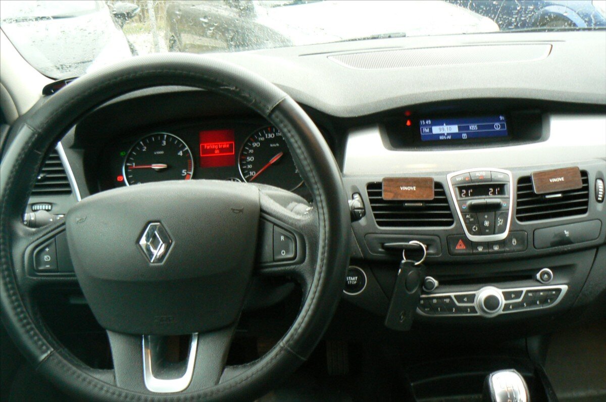 Renault Laguna Kombi 1,5 l 81 kw