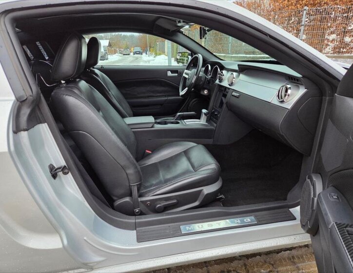 Ford Mustang Kupé 4,0 l 151 kw
