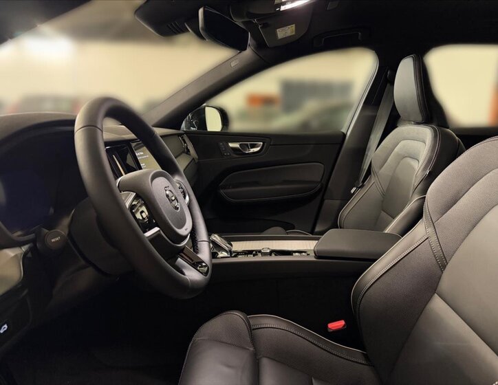 Volvo XC60 SUV / Terénní 2,0 l 184 kw