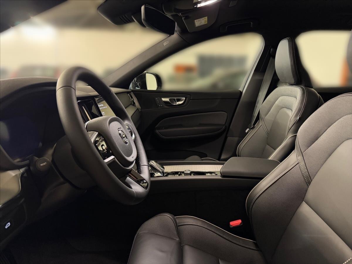 Volvo XC60 SUV / Terénní 2,0 l 184 kw