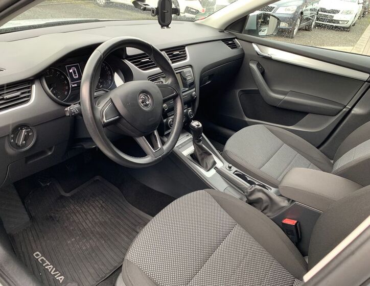 Škoda Octavia 14