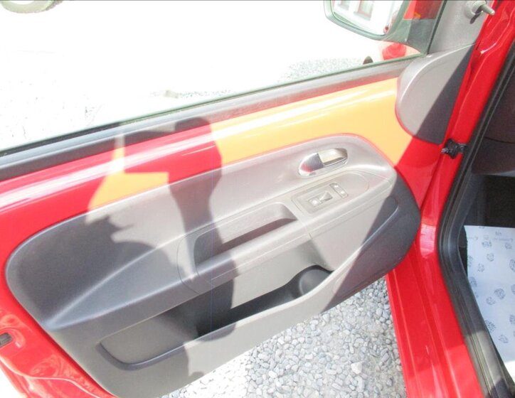 Volkswagen up! Hatchback 999,0 44 kw