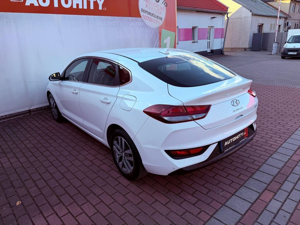 Hyundai i30 Hatchback 1,4 l 103 kw