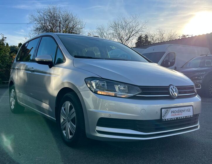 Volkswagen Touran 19