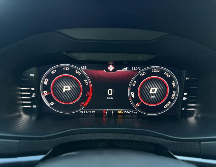 Škoda Karoq SUV / Terénní 1,5 l 110 kw