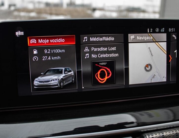 BMW Řada 5 Kombi 3,0 l 195 kw