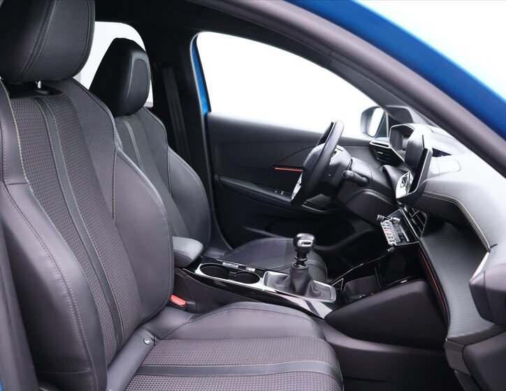 Peugeot 208 Hatchback 1,2 l 74 kw