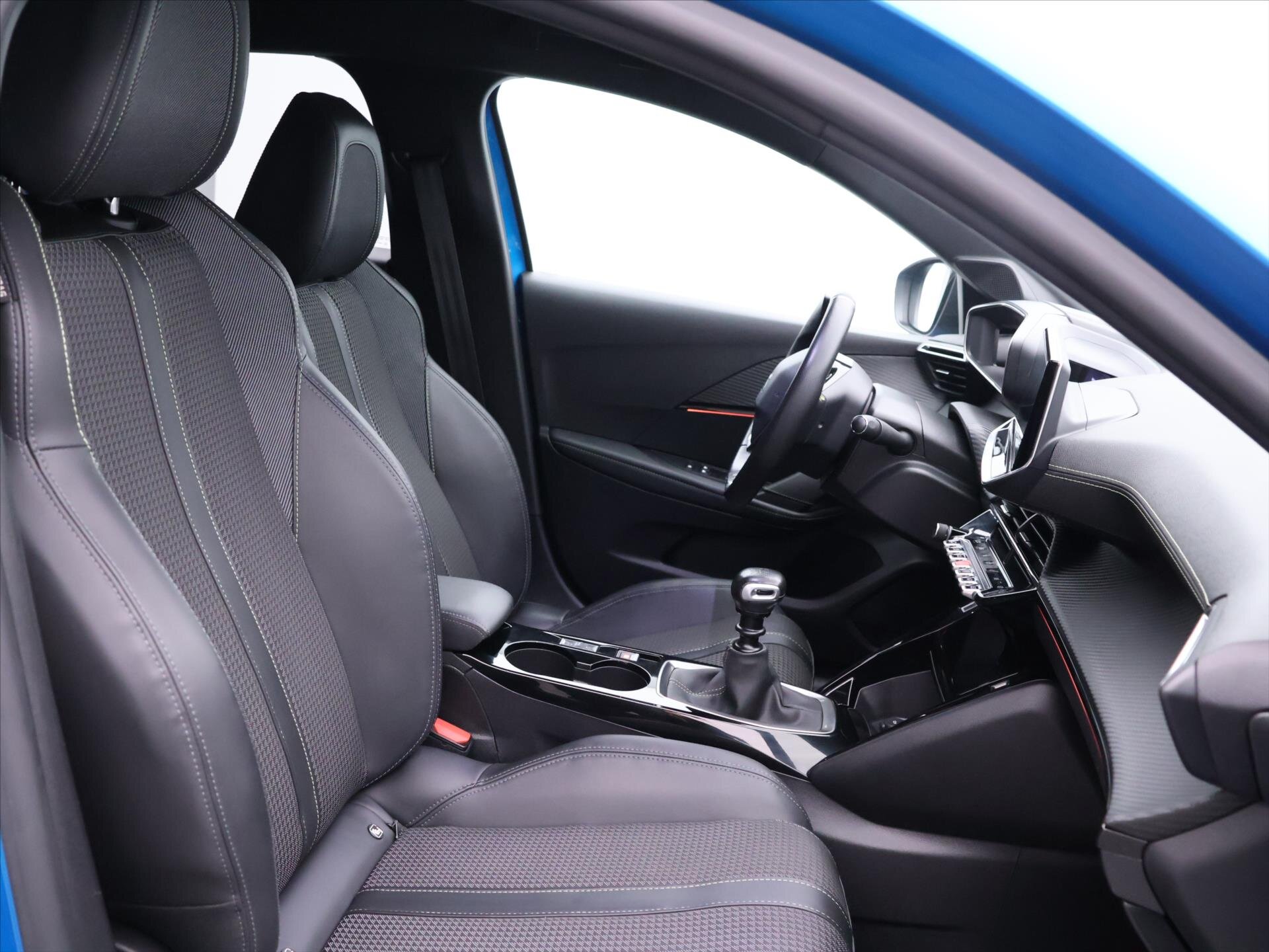 Peugeot 208 Hatchback 1,2 l 74 kw