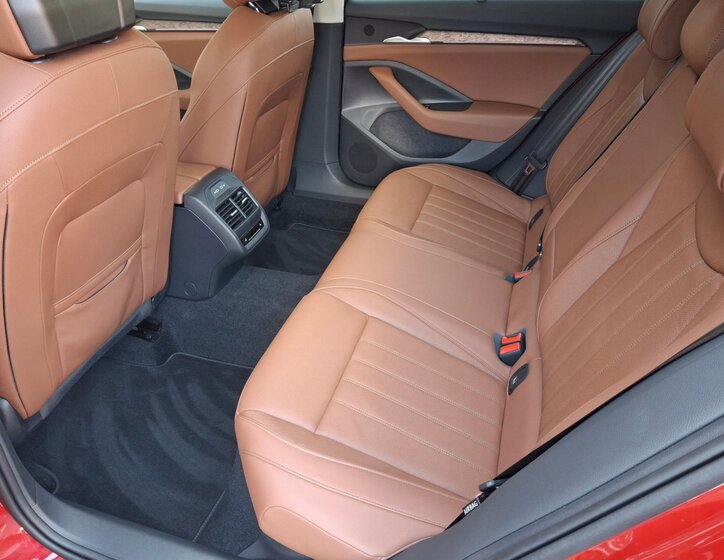 Škoda Superb Kombi 1,5 l 150 kw