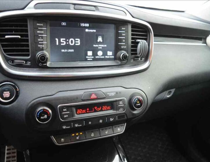 KIA Sorento 12