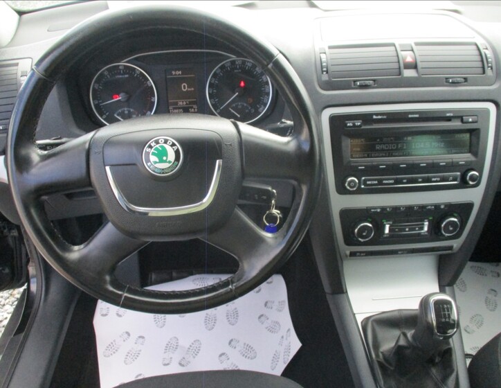 Škoda Octavia 14