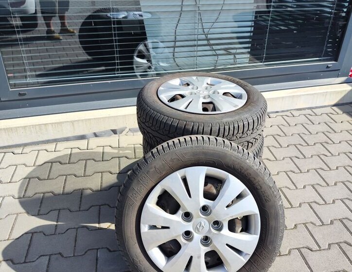 Hyundai ix20 MPV 1,4 l 66 kw