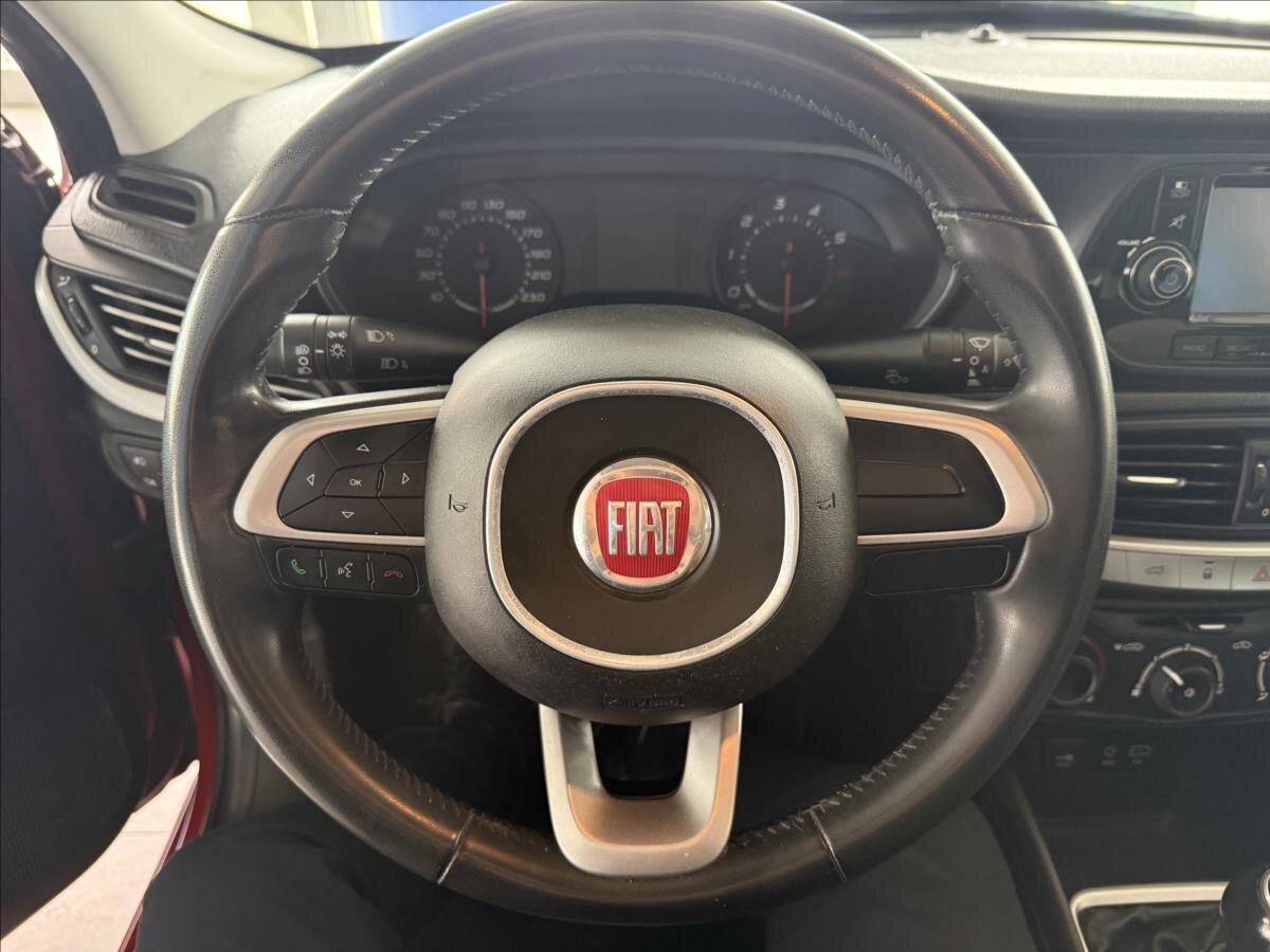 Fiat Tipo Sedan / Limuzína 1,4 l 70 kw