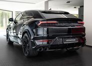 Lamborghini Urus 4