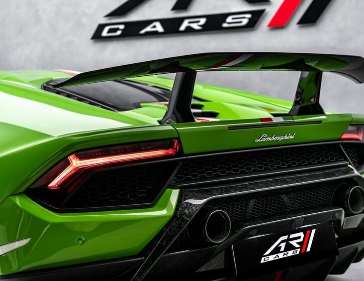 Lamborghini Huracán 10