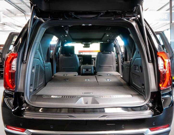 GMC Yukon SUV 6,2 l 313 kw