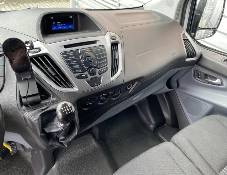 Ford Tourneo Custom MPV 2,0 l 96 kw