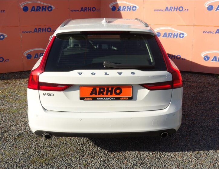 Volvo V90 Kombi 2,0 l 140 kw