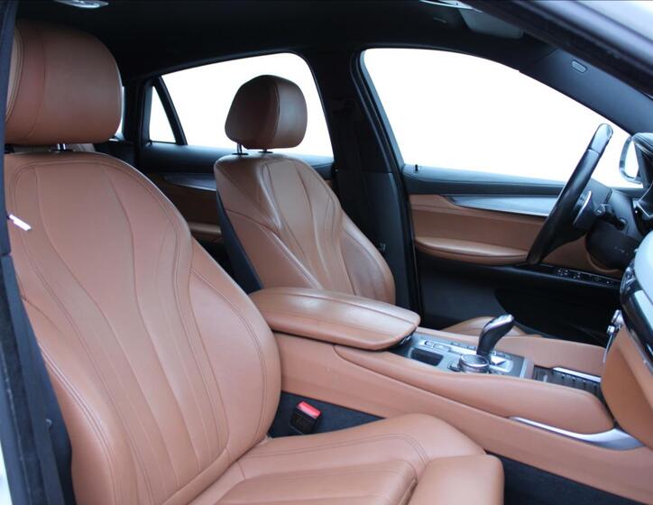 BMW X6 29